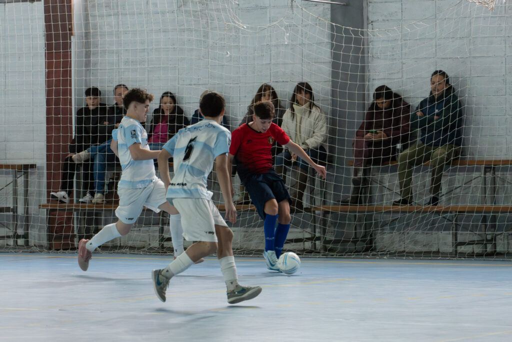 Se acercan los Playoffs en el Torneo Clasificatorio 2025 y los equipos de Futsal de UTU buscan ser protagonistas