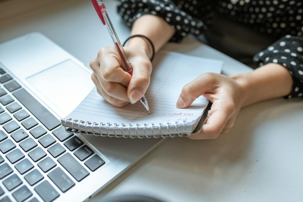 Salud mental y narrativa: ANEP lanzará una innovadora propuesta que utilizará la escritura creativa