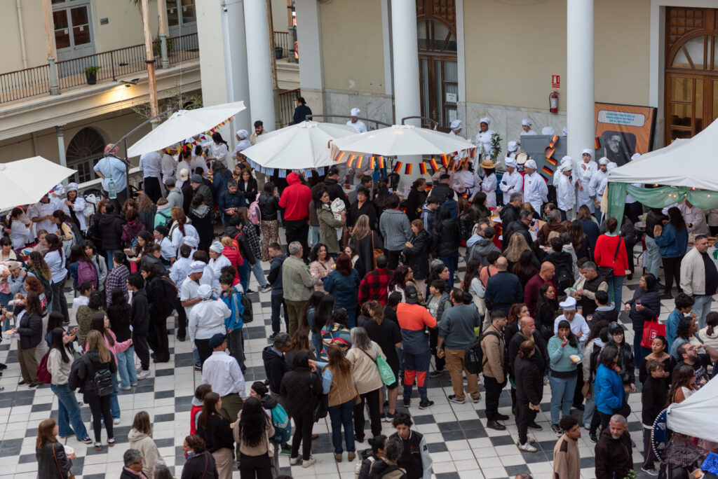 Estudiantes y docentes de Gastronomía deslumbraron con su feria internacional en la Escuela Técnica Palermo