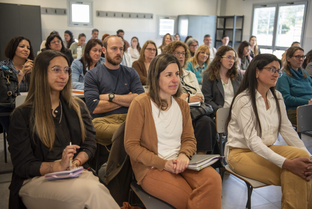 Preinscripciones abiertas: Culminá tus estudios de Profesorado de Educación Media con el Programa de Apoyo al Egreso