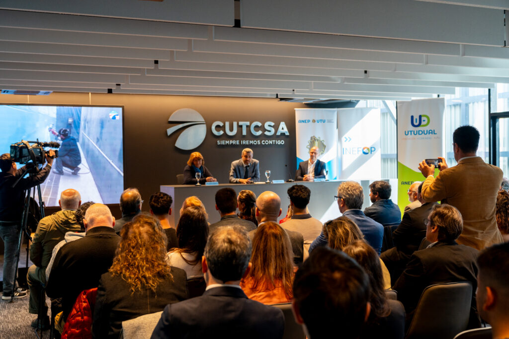 Por más futuro y trabajo juvenil: lanzamiento de la primera experiencia de Formación Dual UTU - CUTCSA