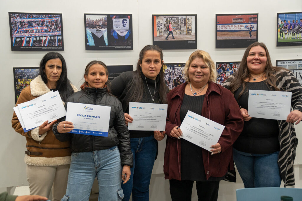 Más de 500 personas fueron certificadas en Ciudad de la Costa a través del programa Uruguay Impulsa