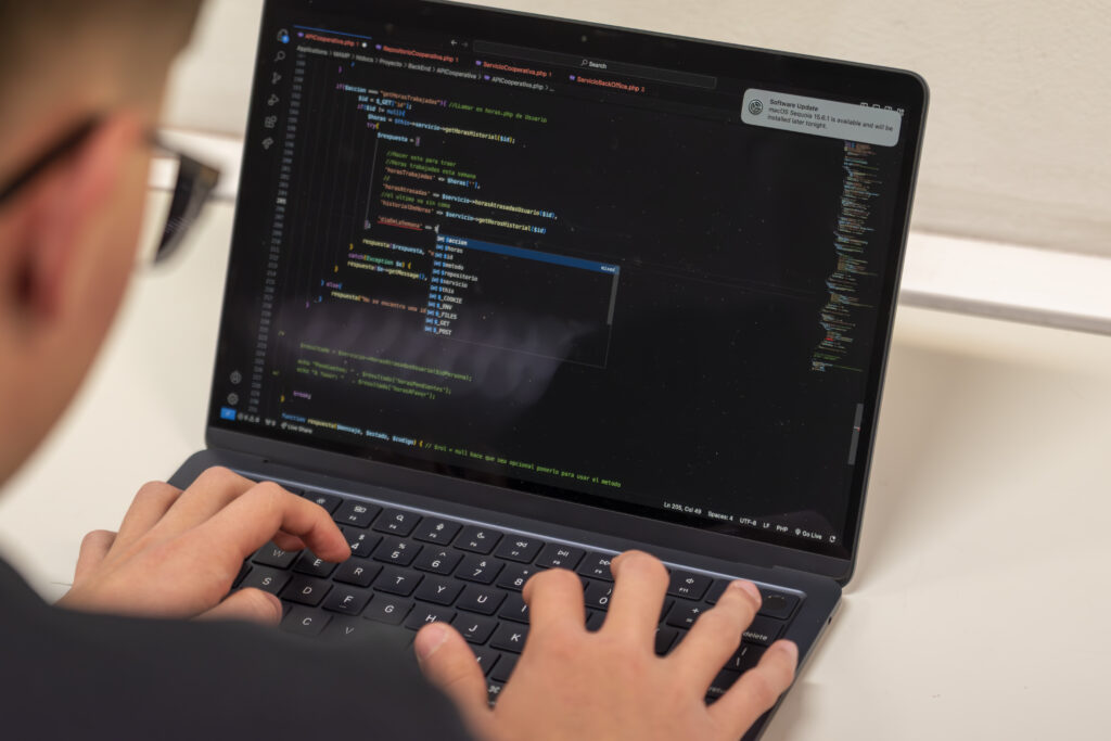Sala Docente de Informática para docentes de Educación Media Básica Tecnológica en Ciencias de la Computación
