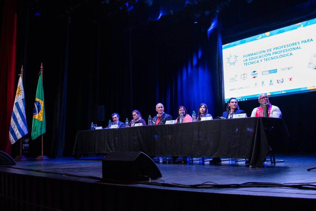 Rivera y Santana do Livramento fueron sede del «II Seminario Internacional sobre Formación de Profesores para la Educación Técnica y Tecnológica»