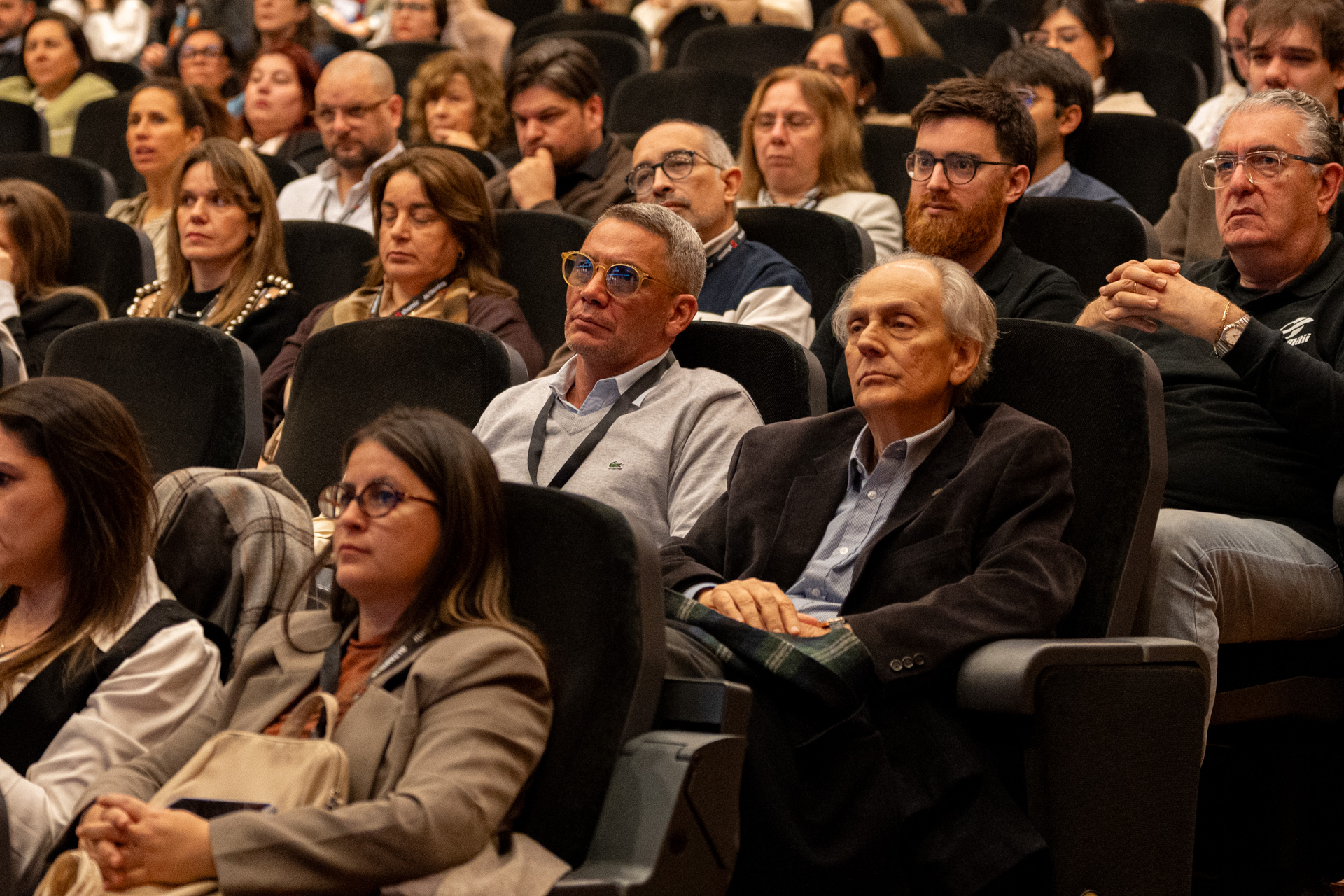 Estudiantes y docentes del Tecnólogo en Óptica Oftálmica participaron en congreso internacional de referencia