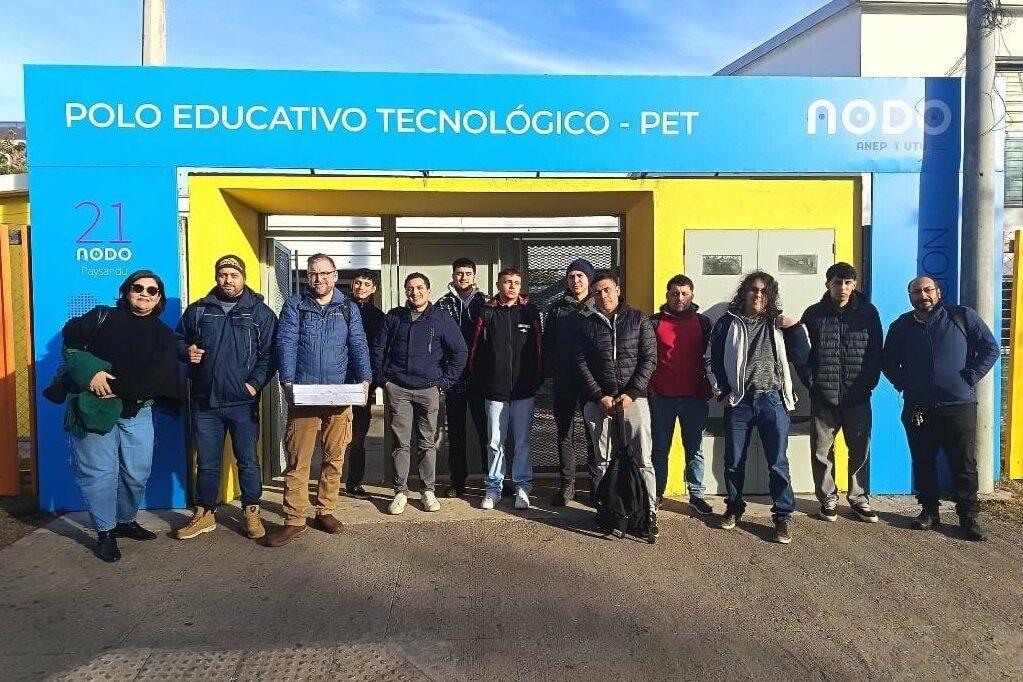 Fortalecer la formación técnica a través del trabajo colaborativo: se realizó una visita de estudiantes al PET N.º 2 de Paysandú