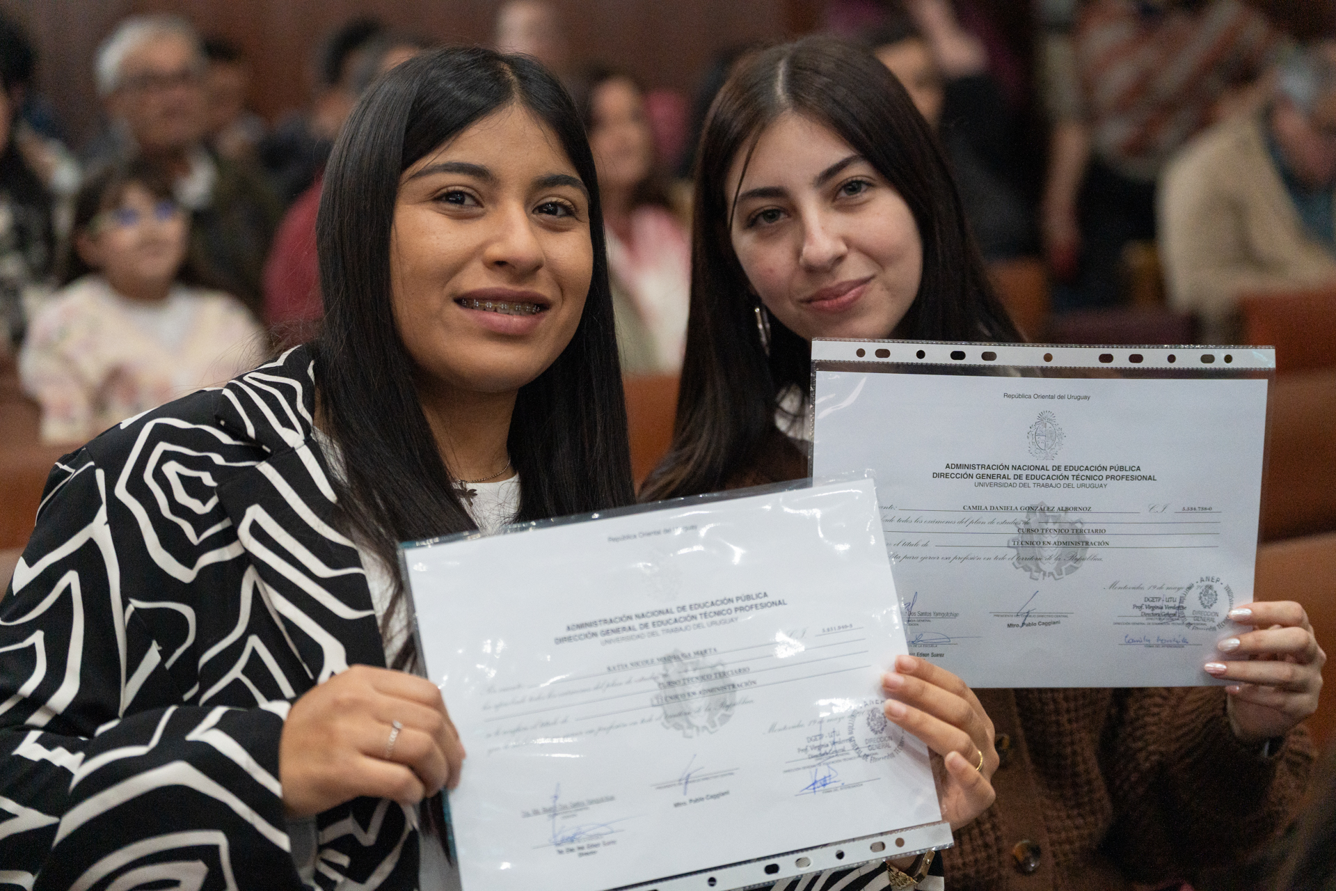 Más de 200 egresados celebraron y recibieron su título en Tacuarembó