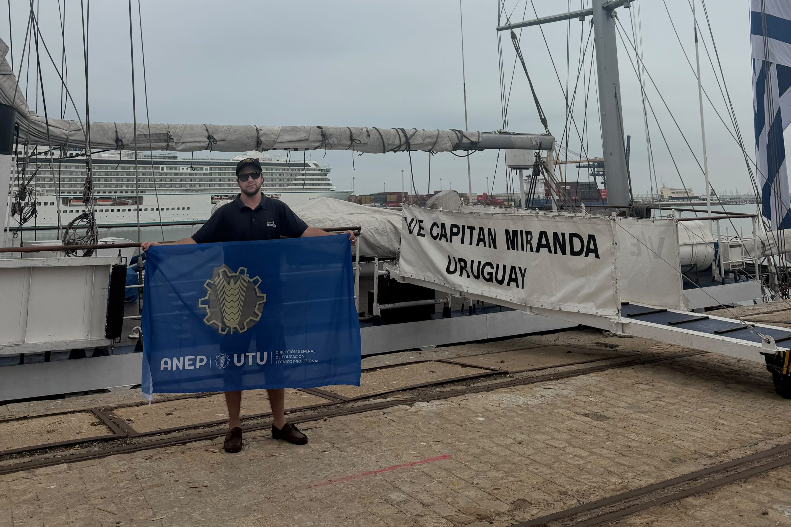 Nicolás D’Angelo continúa poniendo en práctica su formación a bordo del Capitán Miranda