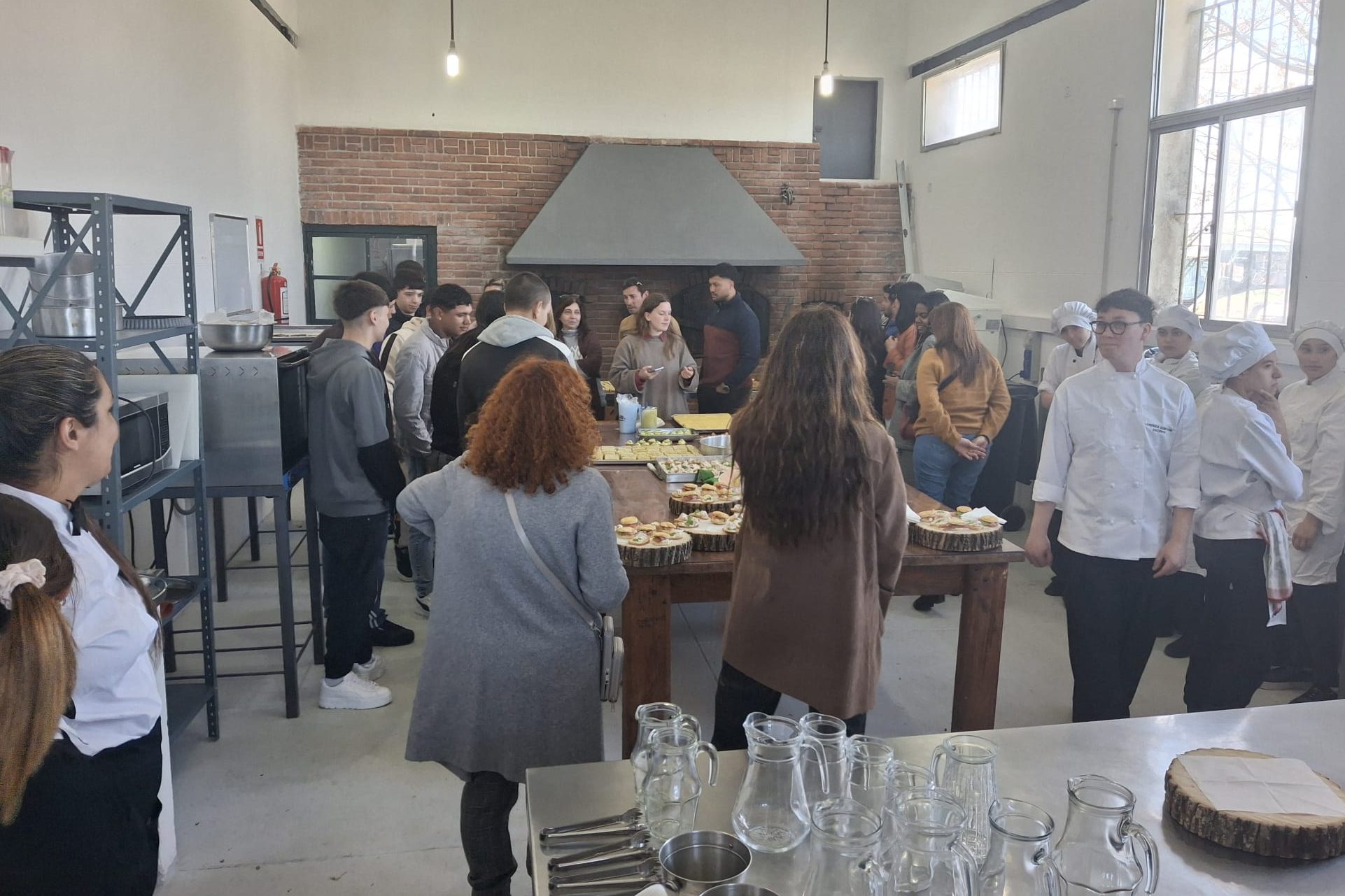 Colonia Berro suma una cocina didáctica y celebra el cierre del módulo de Panadería de FPB