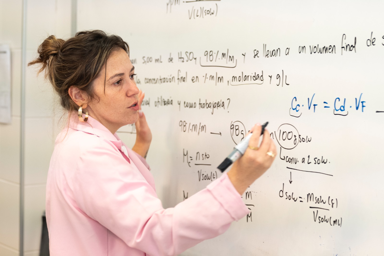 Día mundial de las y los docentes: enseñar también es abrir caminos